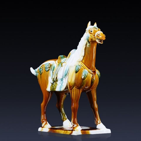 Statue marron cheval